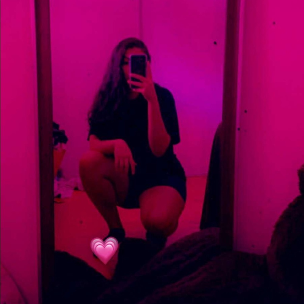 Meet your Posher, Priscilla